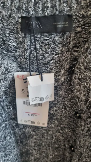 Chaqueta de punto abullonada gris