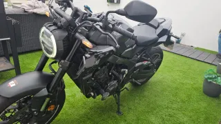 Honda CB 650 R Black Edition