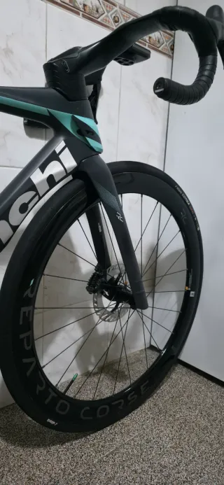 Bianchi Oltre RC Reparto Corse 2024 Talla 53 (M).