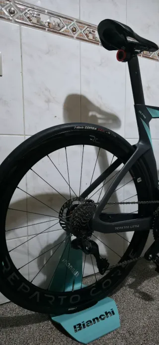 Bianchi Oltre RC Reparto Corse 2024 Talla 53 (M).