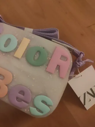 Bolso Zara multicolor letras