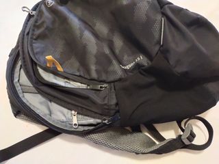 Mochila 15L con protector de lluvia