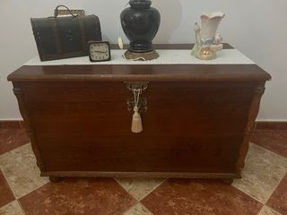 Baúl Madera Tallada Estilo Oriental