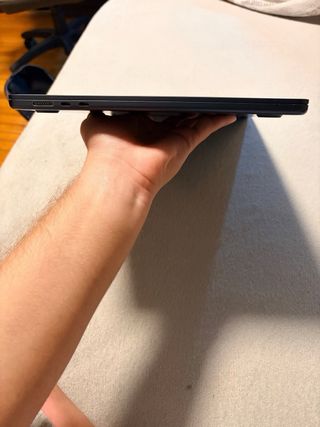 MacBook Air M2 15” 8GB 256GB + carcasa protectora