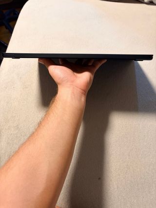 MacBook Air M2 15” 8GB 256GB + carcasa protectora