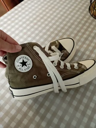 Zapatillas Converse verde militar  y Blancas