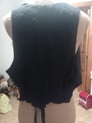 Chaleco negro Zara