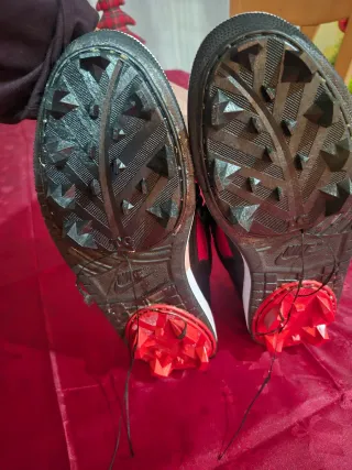 Zapatos Jordan Beisbol Negro/Rojo