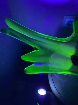 Centro de mesa de cristal de Murano y Uranio.