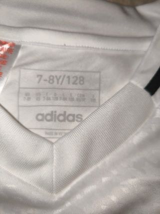 Conjunto Real Madrid Adidas Niño 7-8 años nuevo