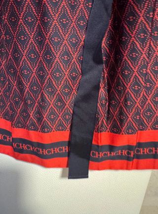 Falda Carolina Herrera Diamantes Azul y Rojo