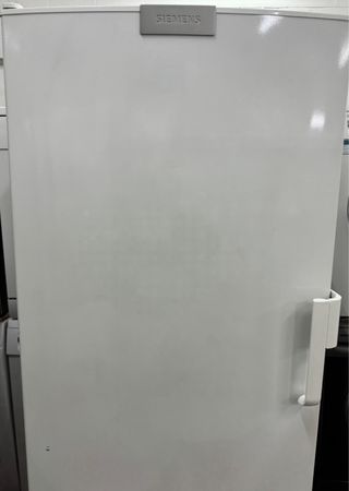 CONGELADOR VERTICAL SIEMENS NO FROST EN BLANCO