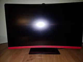 Monitor Curvo Gaming 27' 144Hz