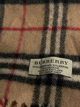 Bufanda Burberry Clásica Tartán Beige