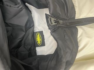 Chaqueta Corteiz Blanca y Negra