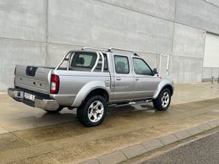 Nissan Navara 2005