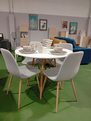 Mesa y 4 Sillas Comedor - Envio gratis