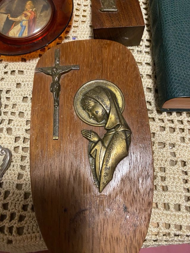 Lote religioso varios artículos