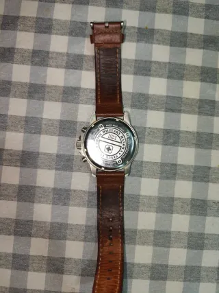 Reloj Swiss Military Marrón y Plateado