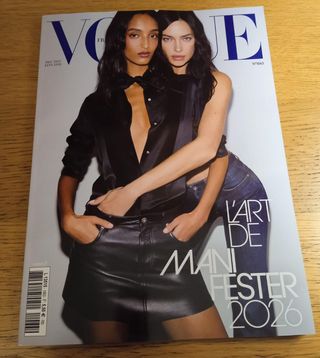 NEW MONA TOUGAARD IRINA SHAYK VOGUE FRANCE REVISTA