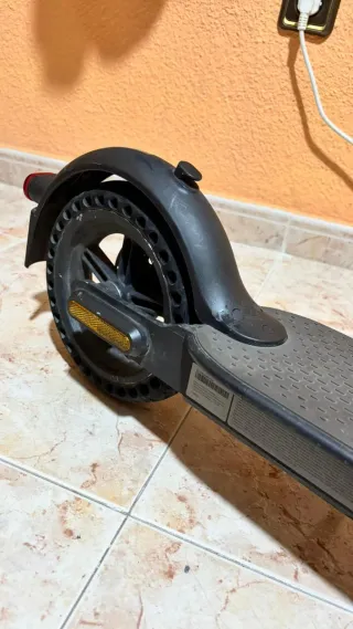 Patinete Eléctrico Xiaomi Essential Pro