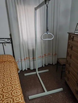 Grúa manual Vevo para cama