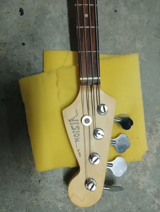 Bajo eléctrico Vision Sunburst