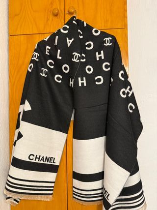 Bufanda Chanel Negra y Blanca