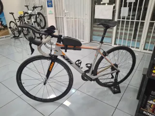 Bicicleta KTM Revelator Carbono