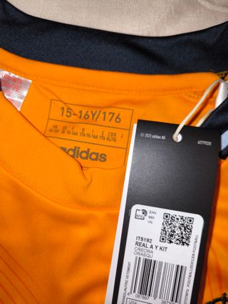 Conjunto Real Madrid Niño Talla 15-16 Años nuevo