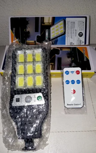 Faretti LED Solari con Telecomando