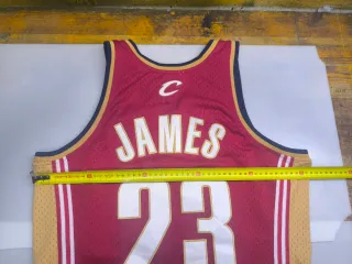 Camiseta LeBron James 23 Cleveland Cavaliers