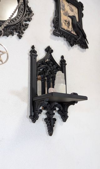 Prateleira Gótica com Espelho