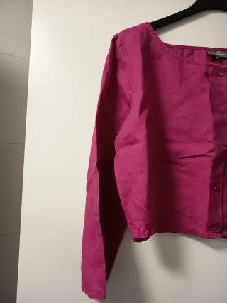 Blusa fucsia. Talla L.
