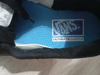 Zapatillas Vans Negras y Grises