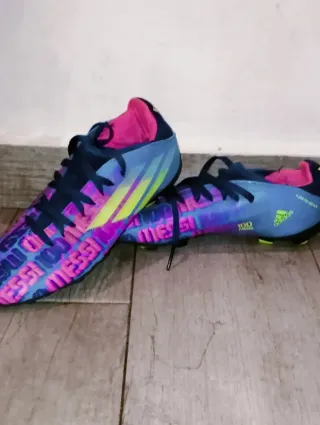 Botas de fútbol Messi