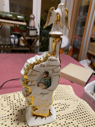 Botella Licor Napoleón Águila Dorada