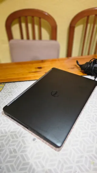 Portatile Dell come nuovo | 12 GB RAM | Windows 11