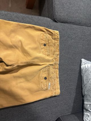 Pantalones Pull&Bear amarillos