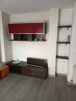 Mueble de salón madera y cristal