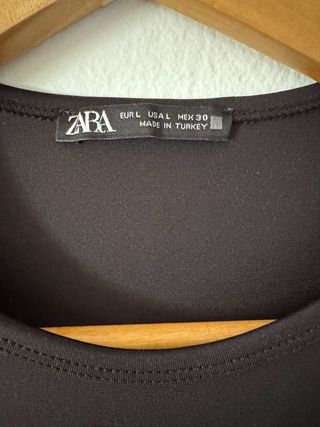 Camiseta Zara Negra Manga 3/4