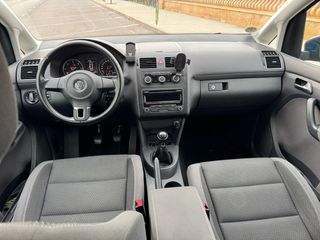 Volkswagen Touran 2012