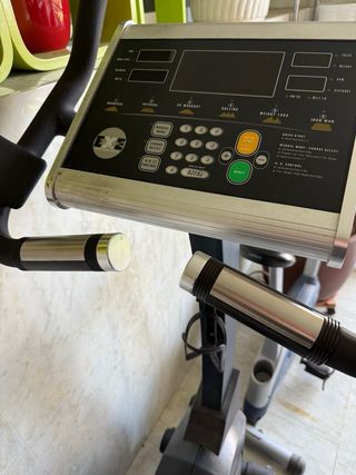 Bicicleta Estática Alta Gama de gym profesional