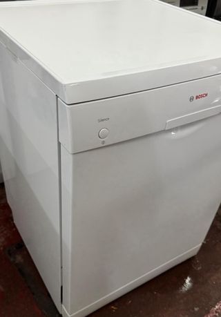 LAVAVAJILLAS BOSCH TRES BANDEJAS EN BLANCO