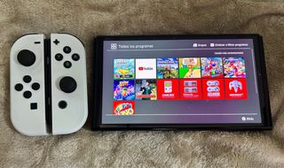 Nintendo Switch OLED Blanca y Negra