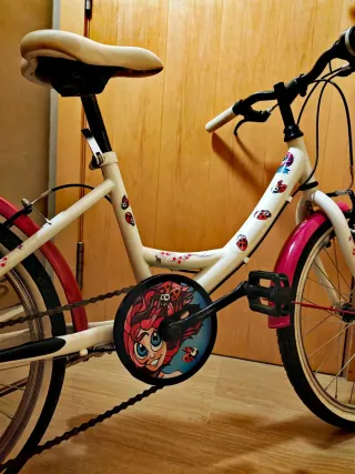 Bicicleta niña rueda 20 con guardabarros