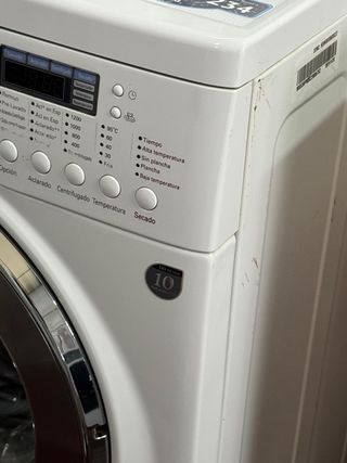 LAVADORA SECADORA LG DIRECTDRIVE 8+4 KILOS