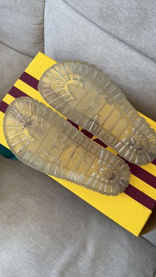 Chanclas Adidas x Gucci Transparentes