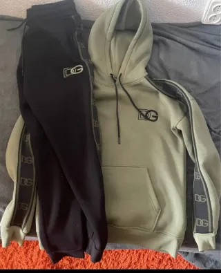 Chándal DG Verde oliva y Negro