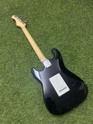 Guitarra Eléctrica Stratocaster Sonora